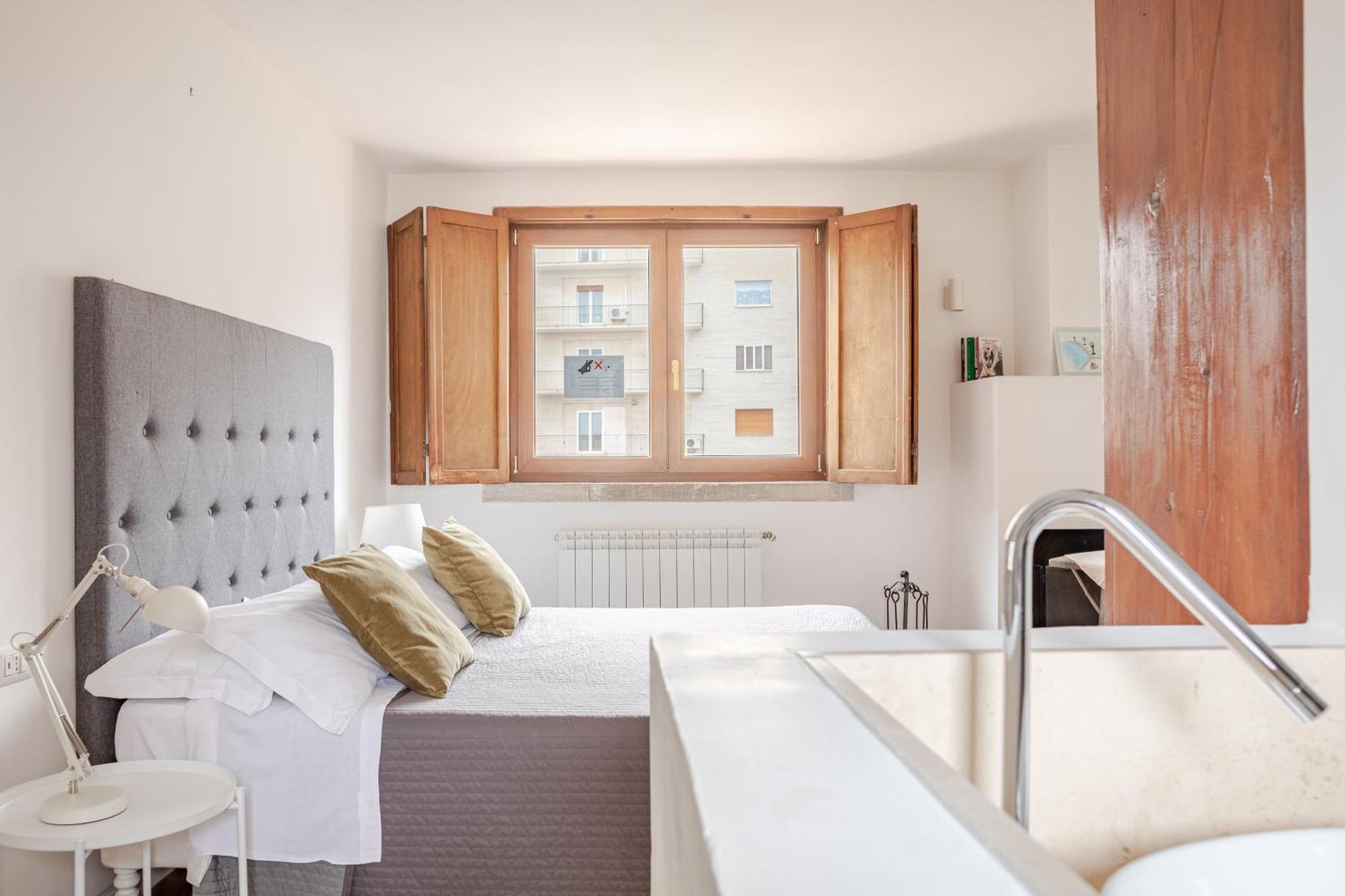 Bari Landlord 71 - Central Rooms المظهر الخارجي الصورة